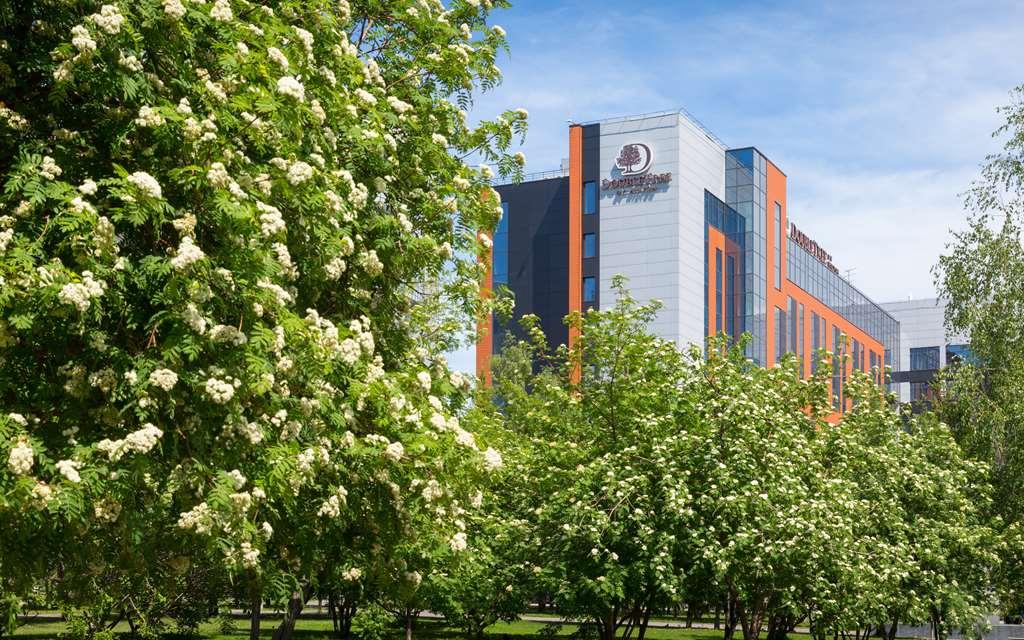 Hotel Doubletree By Hilton Nowosibirsk Exterior foto